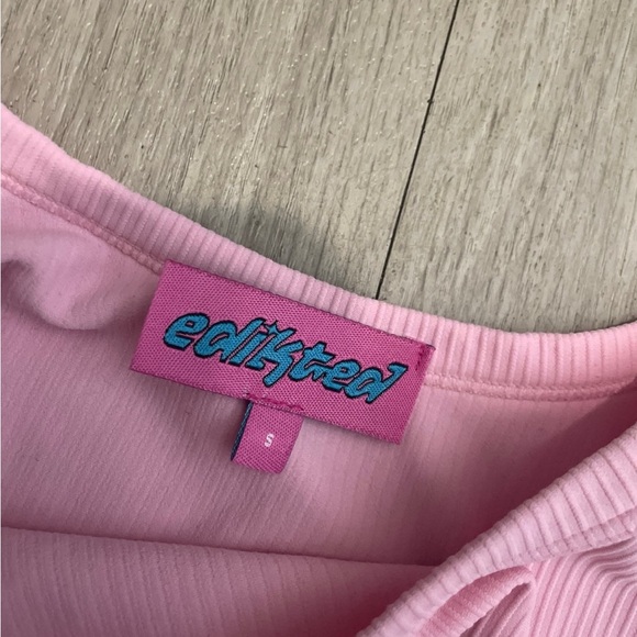 Edikted Soft Pink Ribbed Top - Picture 2 of 2